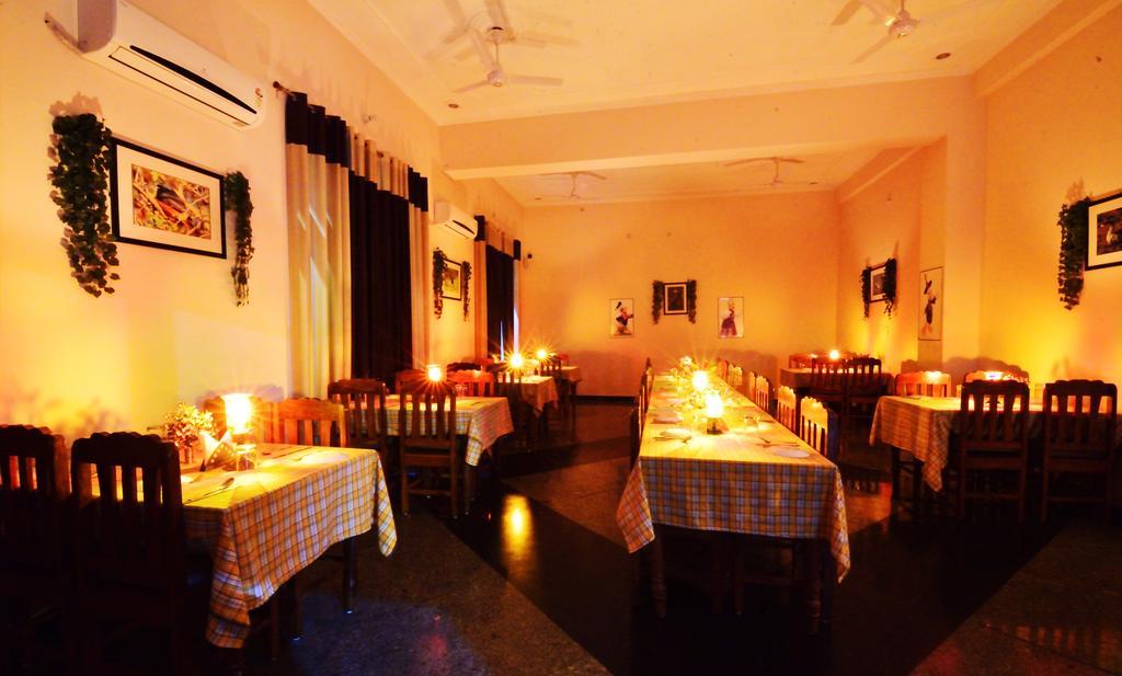 Geetanjali Hotel & Motel Bharatpur Eksteriør bilde