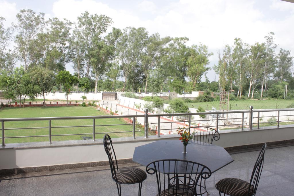 Geetanjali Hotel & Motel Bharatpur Eksteriør bilde